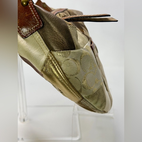 Coach Patchwork Shoulder Bag with Signature Design and Suede & Metallic Accents - Picture 13 of 13